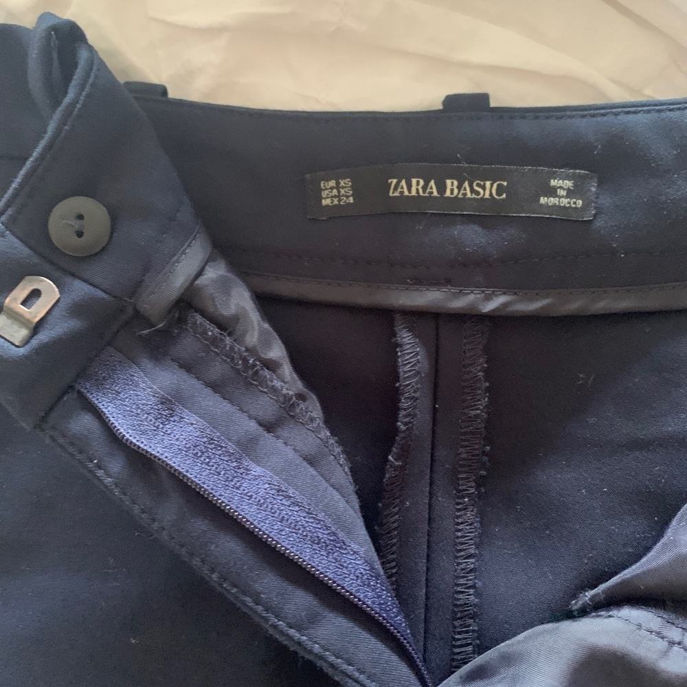 Set Of Two Pairs Of Shorts - image 5